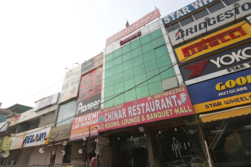 OYO 22756 Diksha Hotel