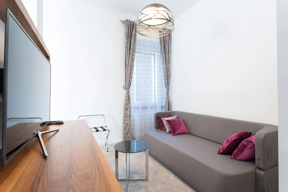 Starlight Luxury Suites