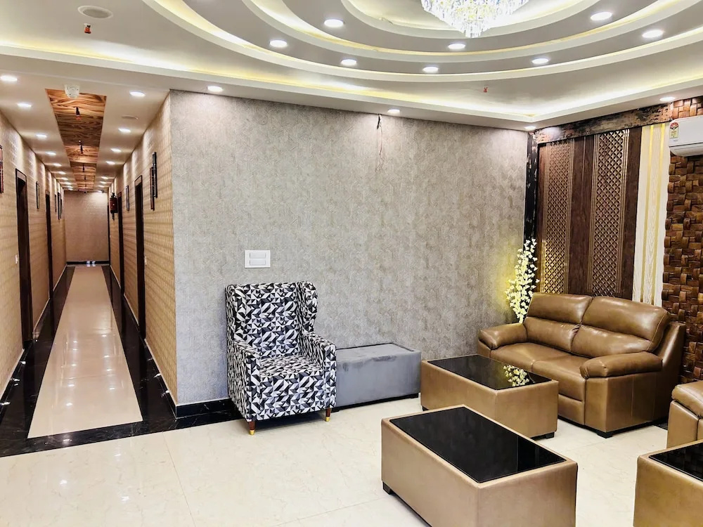Shree Jee Hotel