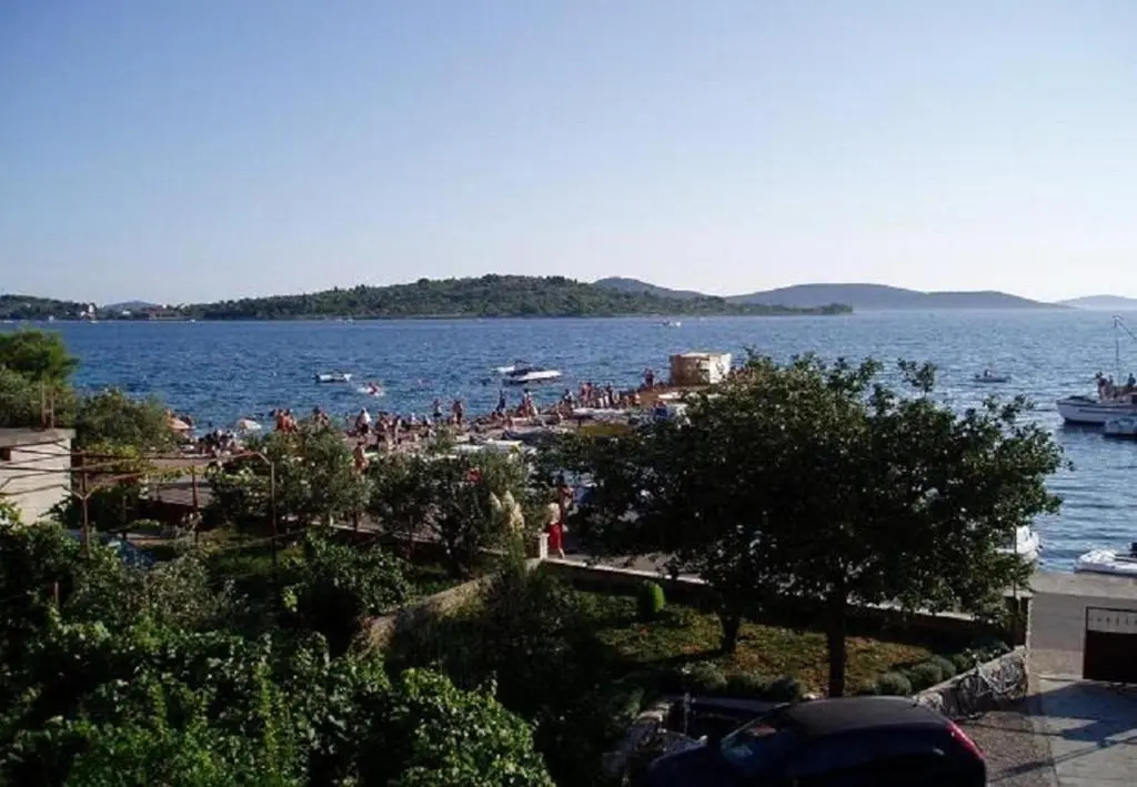Apartment Ante - 10 m from sea