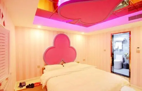 Qingdao 7 Nights Hotel