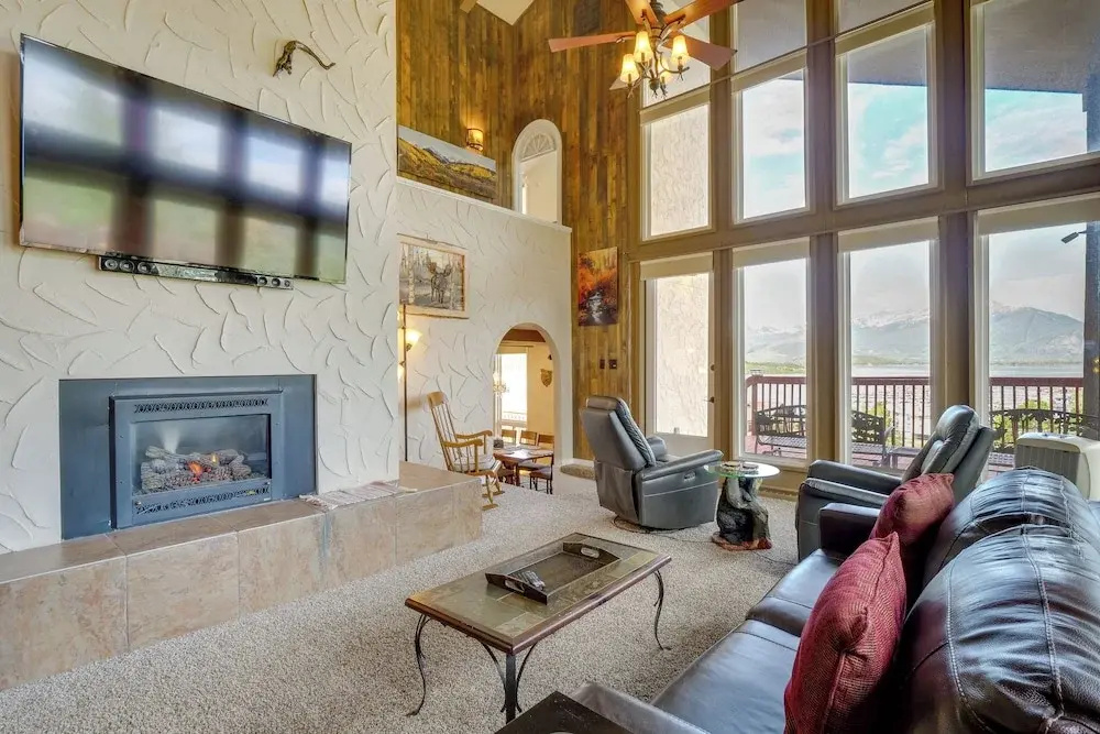 Hot Tub Relaxation: Luxe Summit Gem w/ Mtn Views