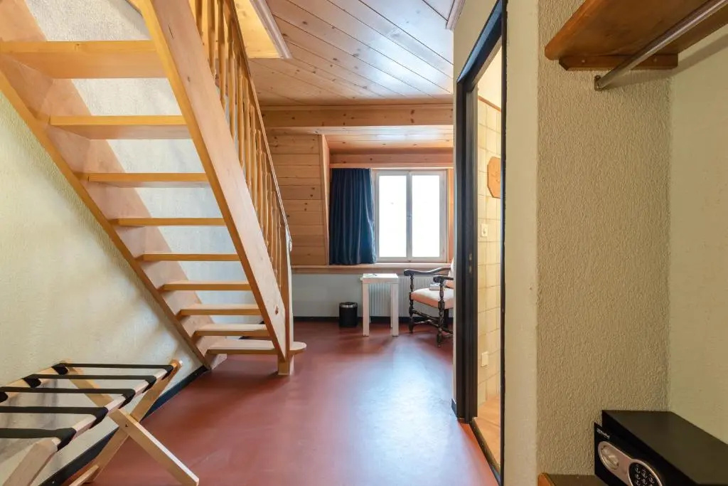Hotel Piz Mitgel