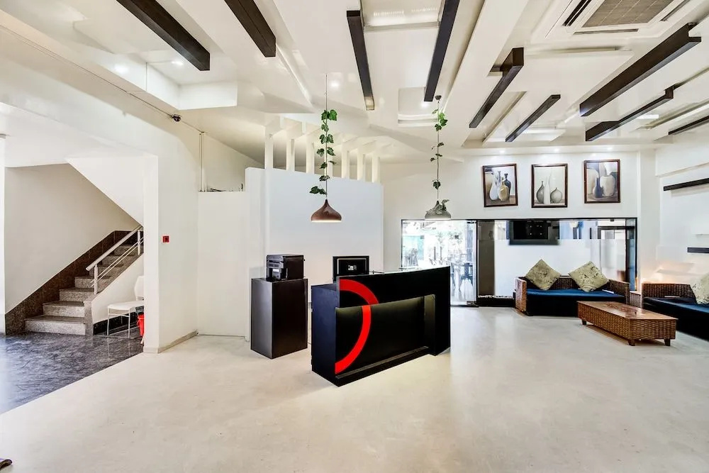 Collection O 30077 Viman Nagar