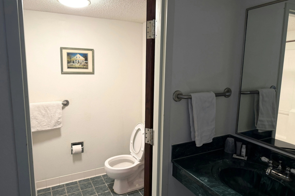 Royal Inn Rockville IN by Hotel O