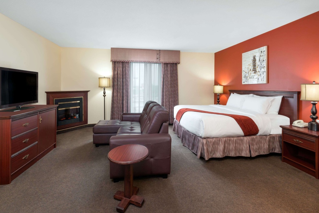 Ramada Plaza by Wyndham Gatineau/Manoir du Casino