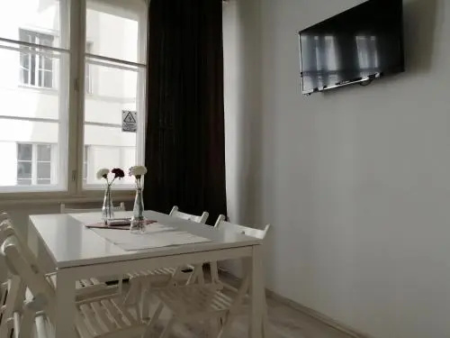 Zoom-Budapest Apartments