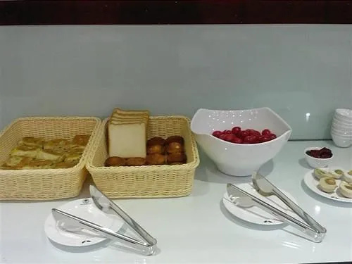 GreenTree Inn Beijing Changping Shahe Zhuxinzhuang Railway Station Express Hotel