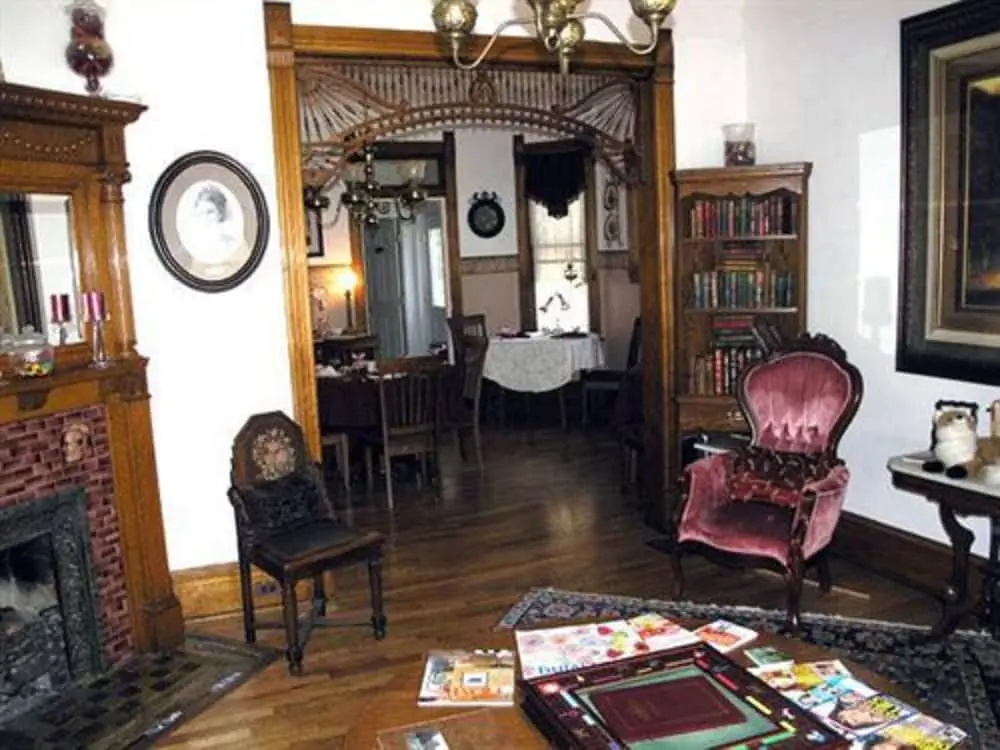 Lennox House Bed & Breakfast