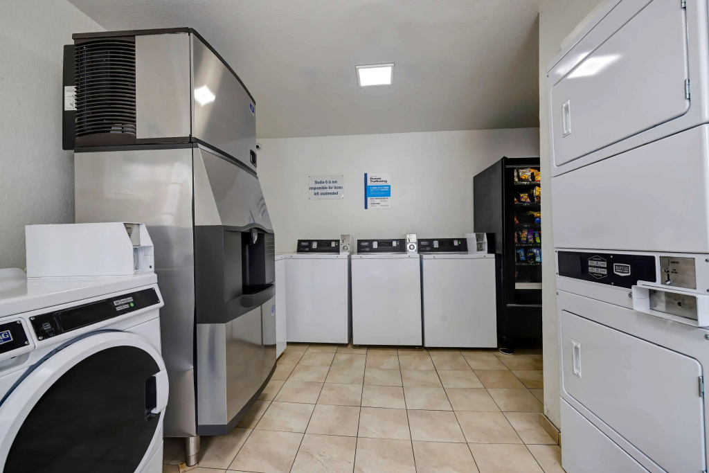 Studio 6-Arlington, TX - South - Dallas