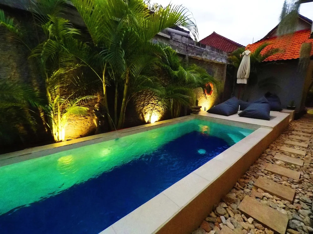 Tropical Garden Inn