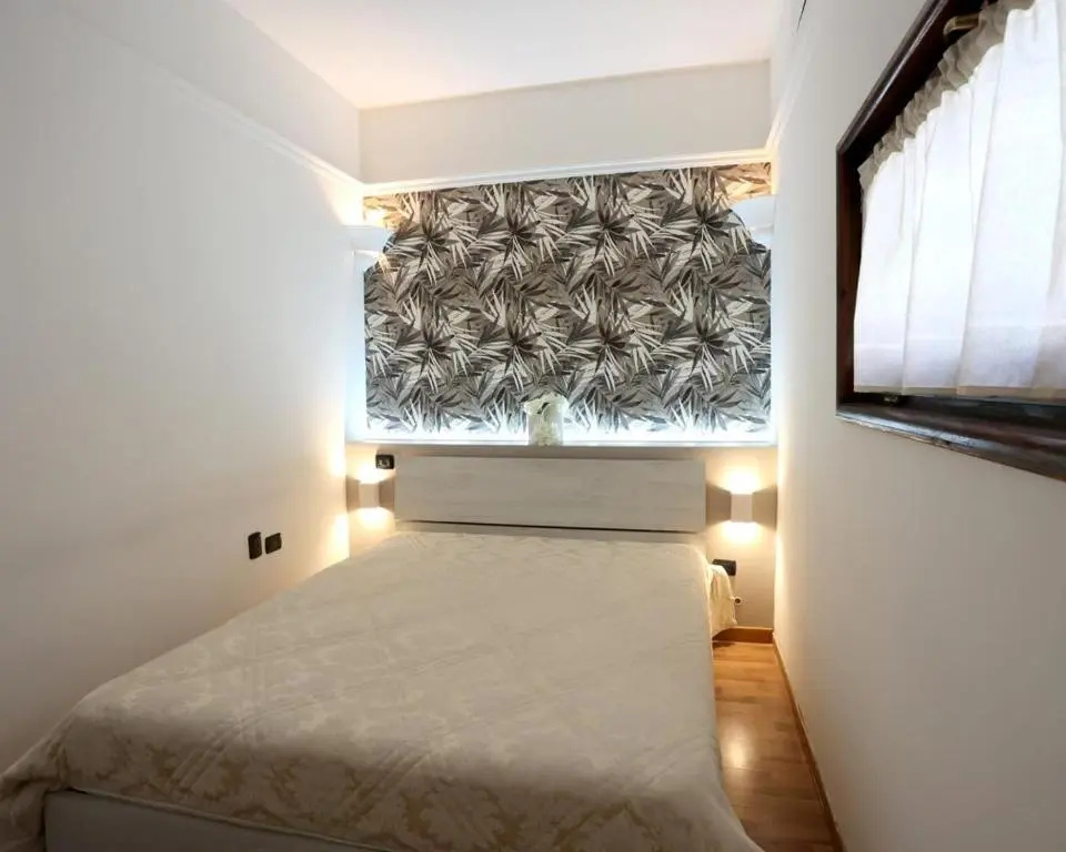 79 Family House