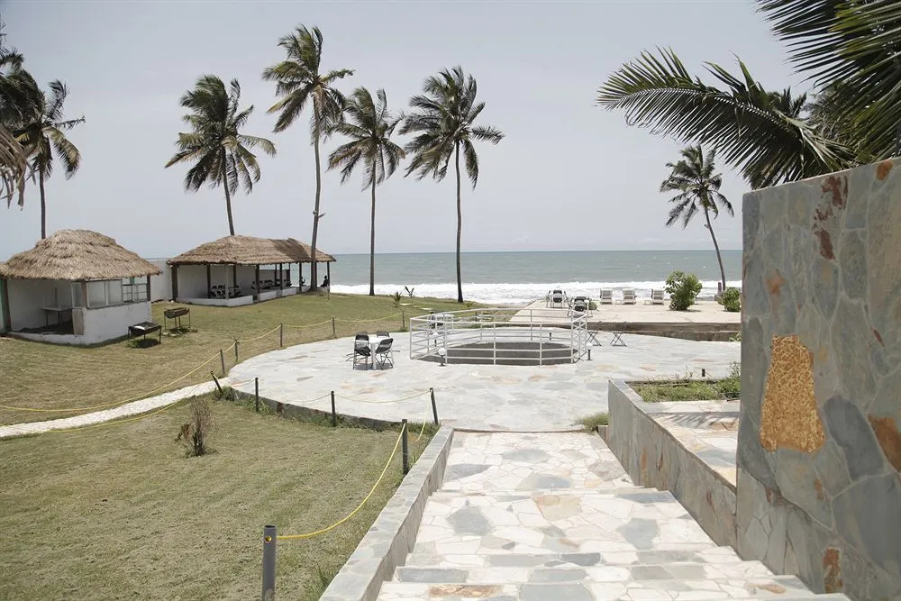 LLOYDS BEACH RESORT and SPA
