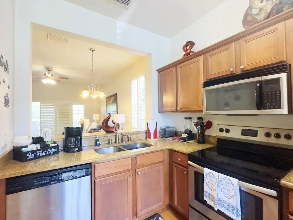 Amazing 4 Bd Home Near Disney 4 Bedroom Townhouse By Redawning