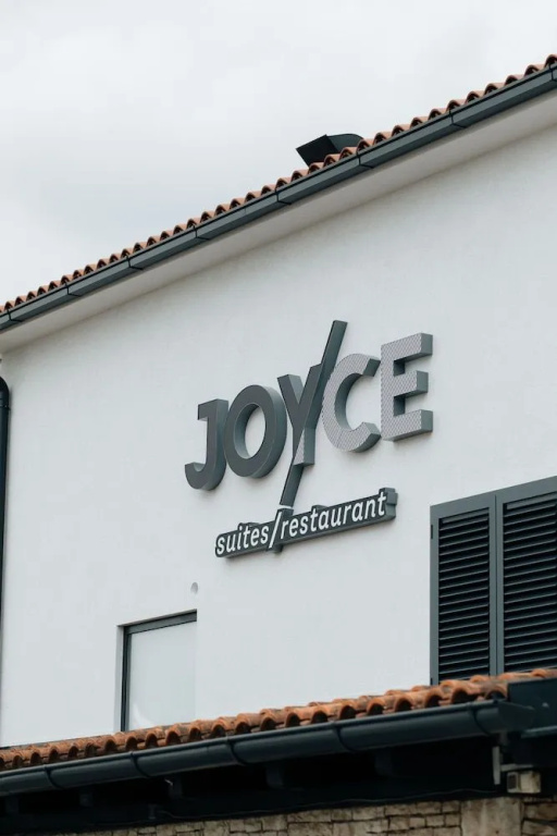 Boutique Suites Joyce Medulin with free parking