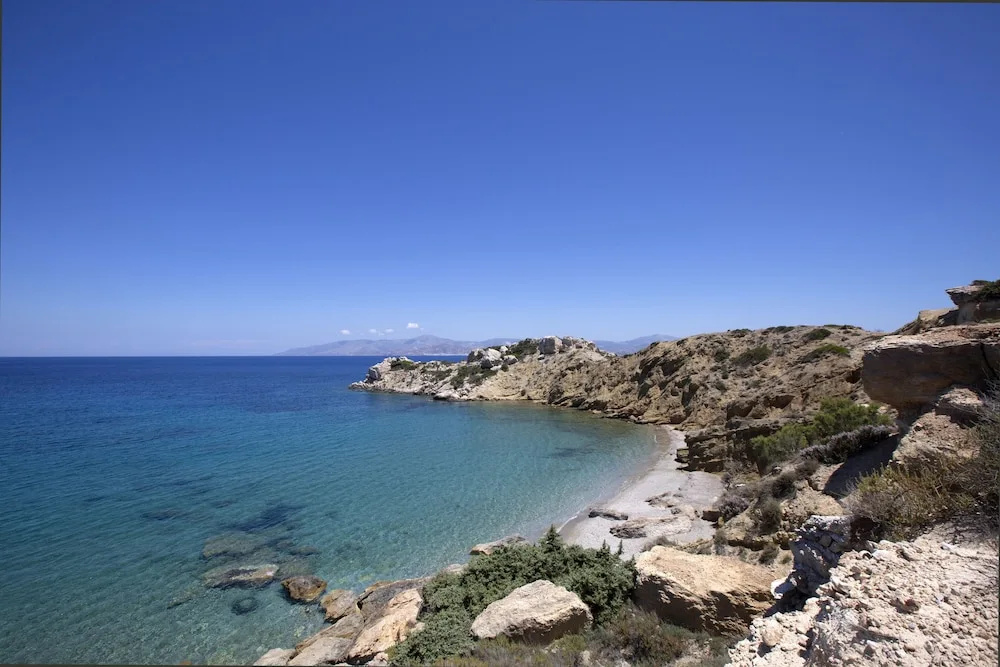 Villa Aphrodite · Elegant villa, sea views, designer renovation