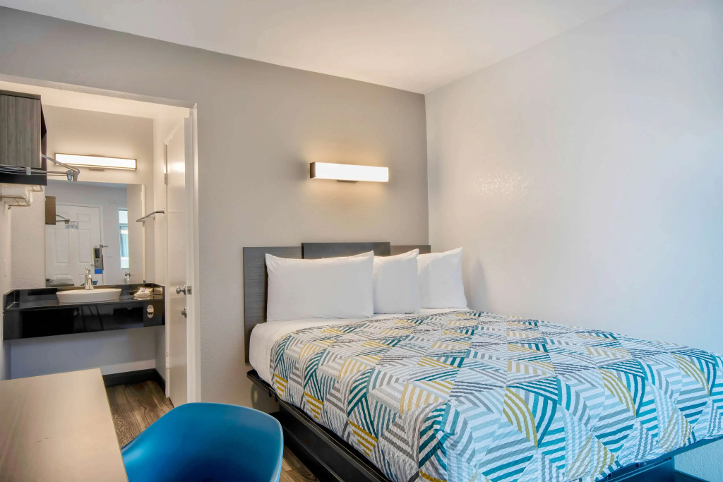 Motel 6-Marina, CA - Monterey
