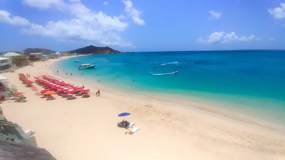 Grand Case Beachfront Apartment
