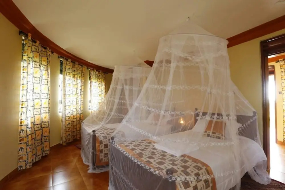 Top of the World Lodges Fort Portal