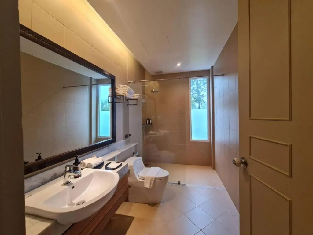Katathong Golf Resort & Spa