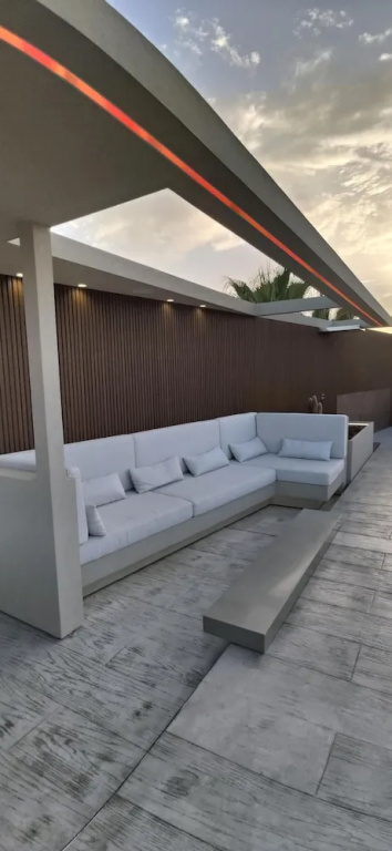 Summertime Signature Suites
