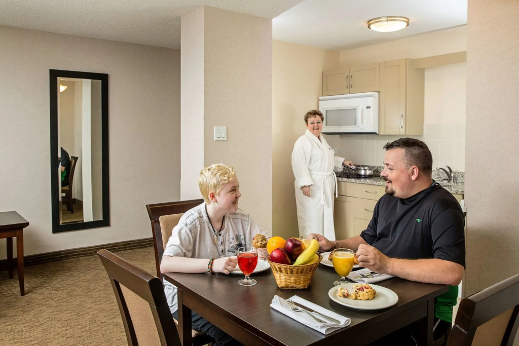 Campus Tower Suite Hotel