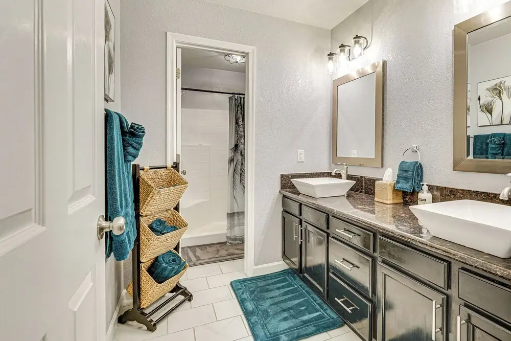 5 Mi to Beach: Poolside Paradise in Lake Havasu!