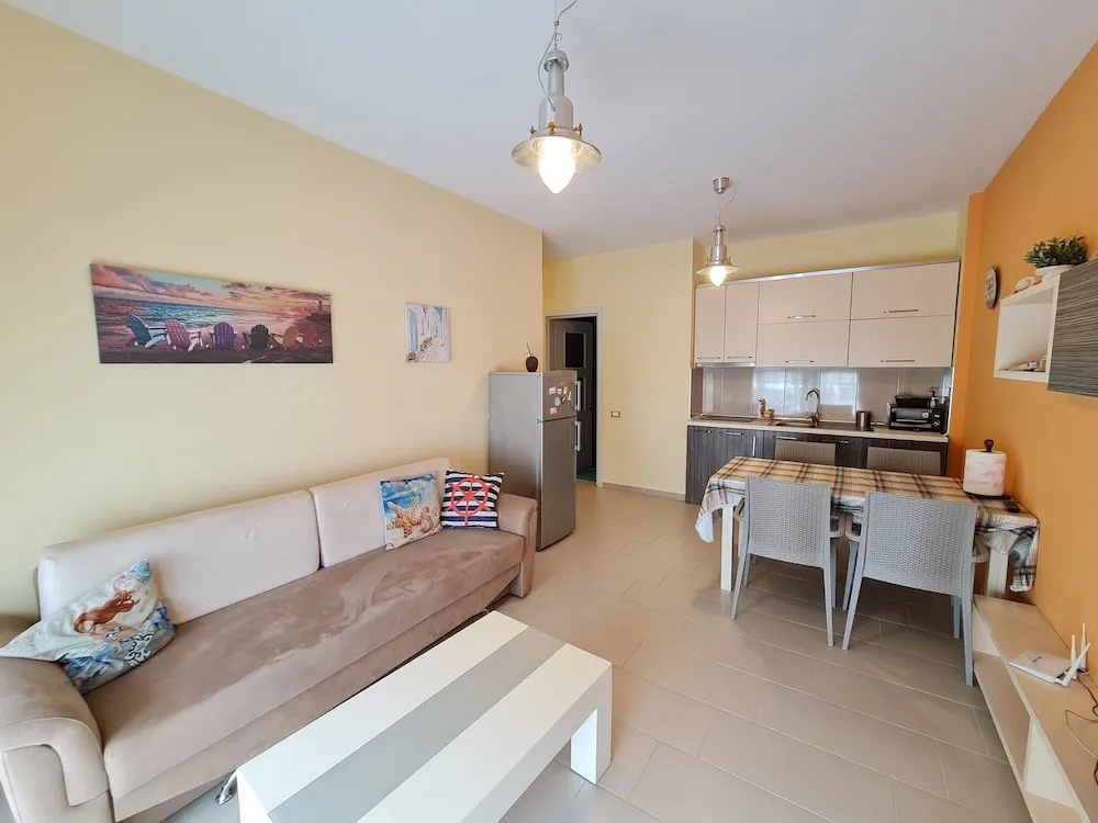 Holiday One Bedroom Sea View Apartment Vlore