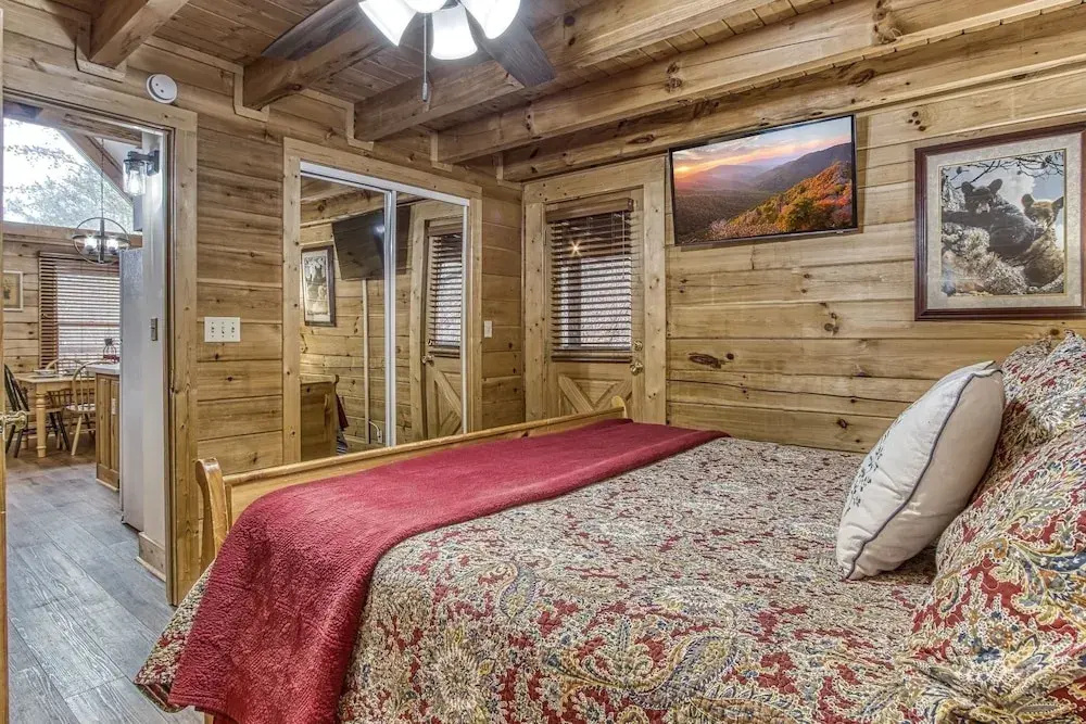 Er239- Sleepy Bear Great Location â Close To Town! 2 Bedroom Cabin by RedAwning