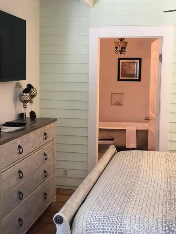 SeaGlass Inn