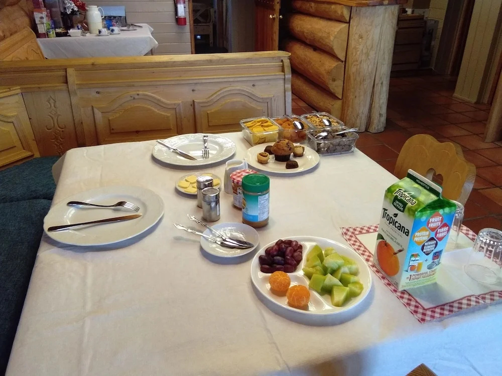 Cariboo Log Guest House