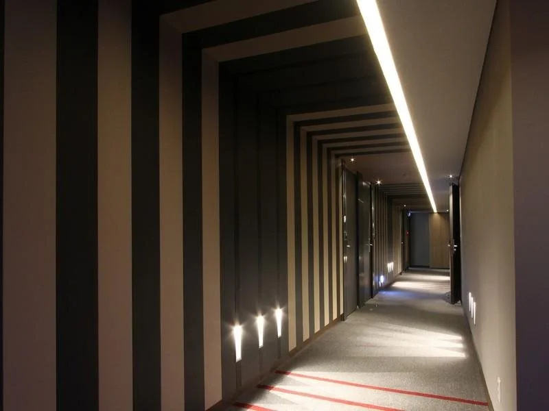 Valentine Hotel