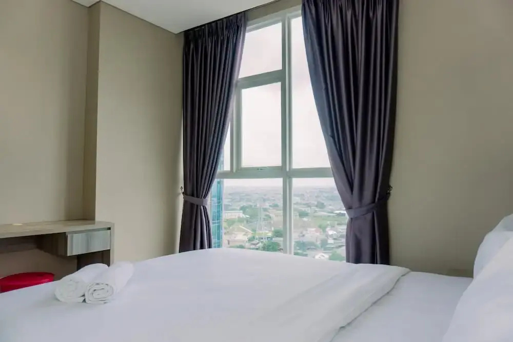 Modern Look 1Br At 22Nd Floor Ciputra International Apartment