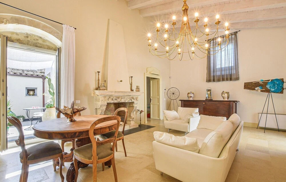 Lovely Home In Palazzolo Acreide