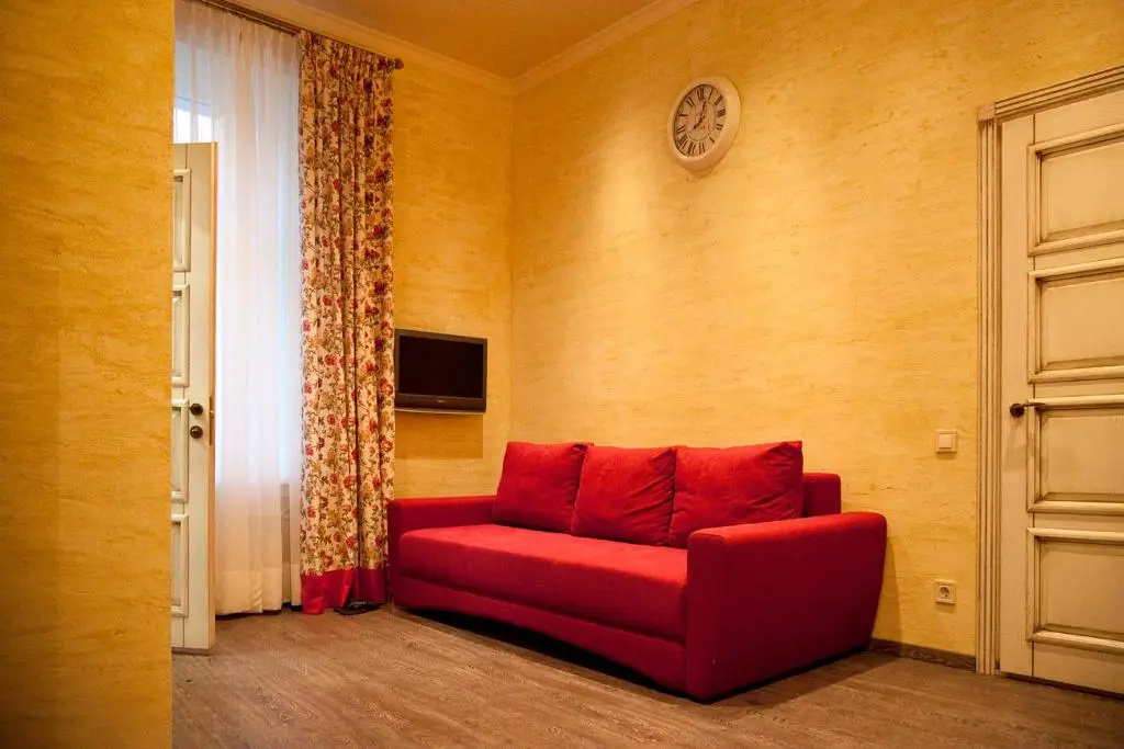 Apartment in Deribasovskaya street 13