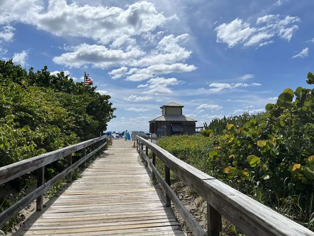 Palm Beach Shores Resort and Vacation Villas