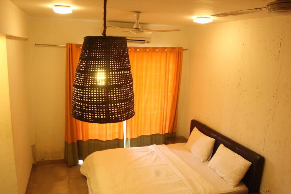 OYO 9360 Home Peaceful 1BHK Apartment Calangute