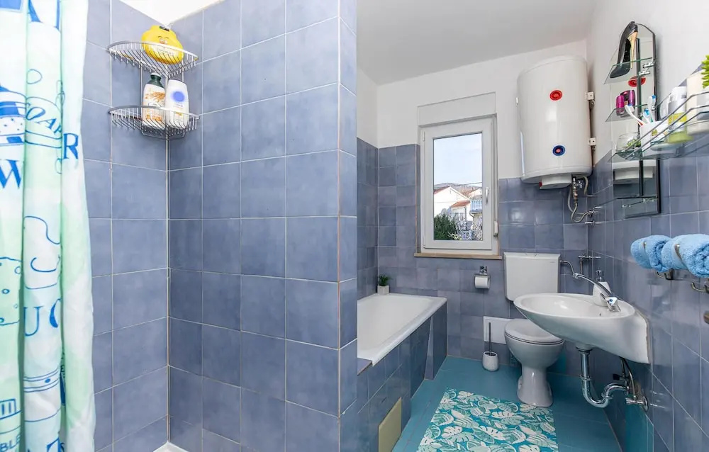 Nice Home in Novi Vinodolski With Wifi and 4 Bedrooms