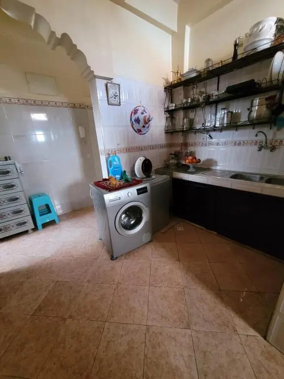 superbe Appartement avec entrée privée et à 10 de la plage