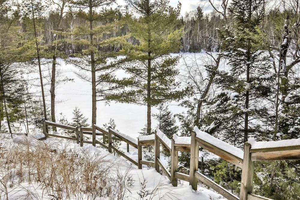 WhiteWoods Cove - 4 Br Home