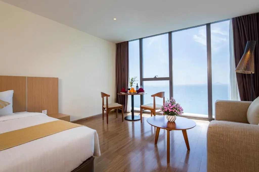 Starcity Bayfront Nha Trang Hotel