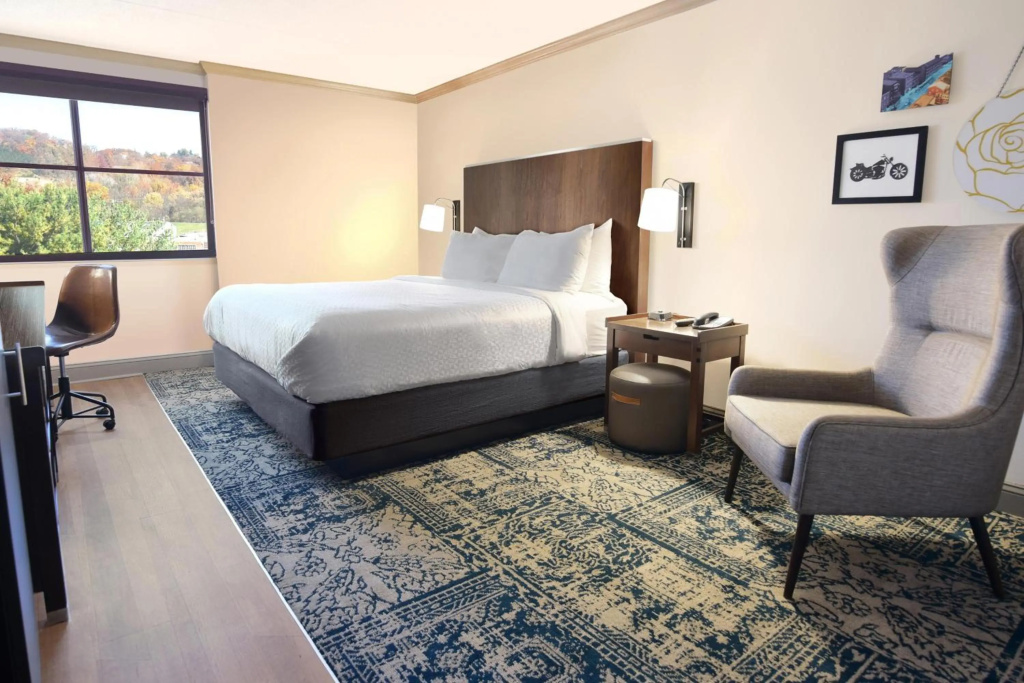 Four Points by Sheraton York