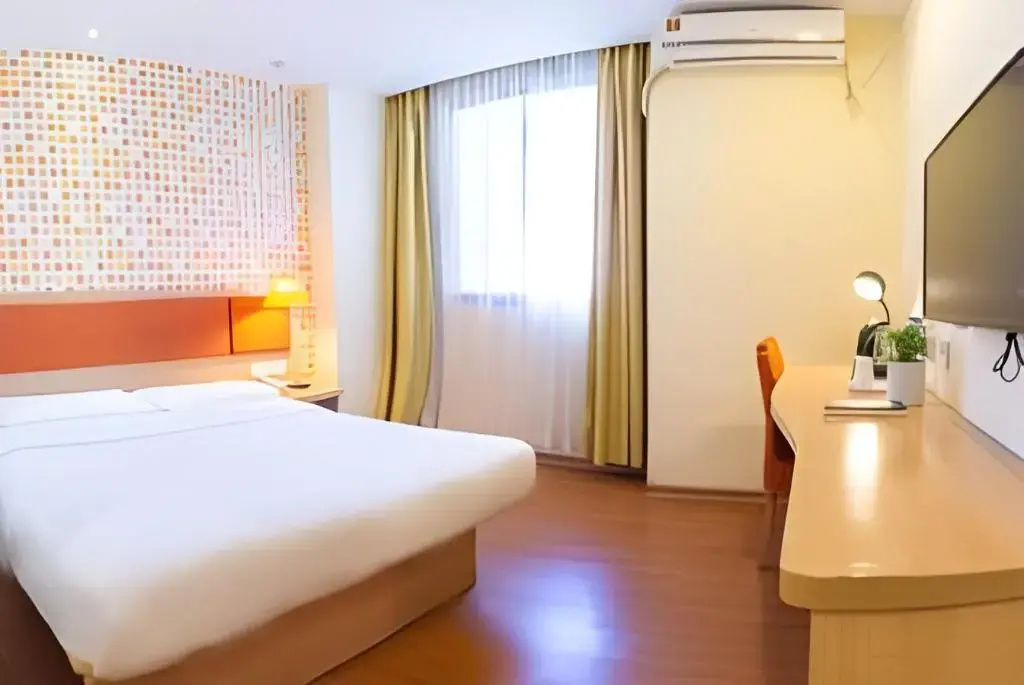 Home Inn (Xiamen Convention & Exhibition Center Lianqian West Road)