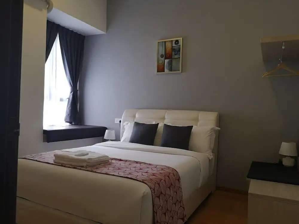 Favoured Seaview Suite