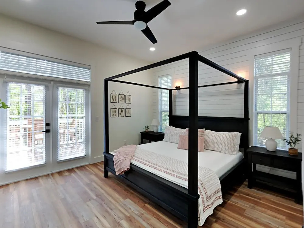 Wood Beach Retreat