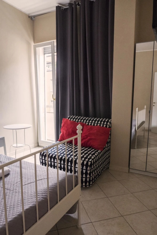 Casa Bella Marconi is an Apartment of 34 Square Meters. Clean, Bright, in the Heart of the City