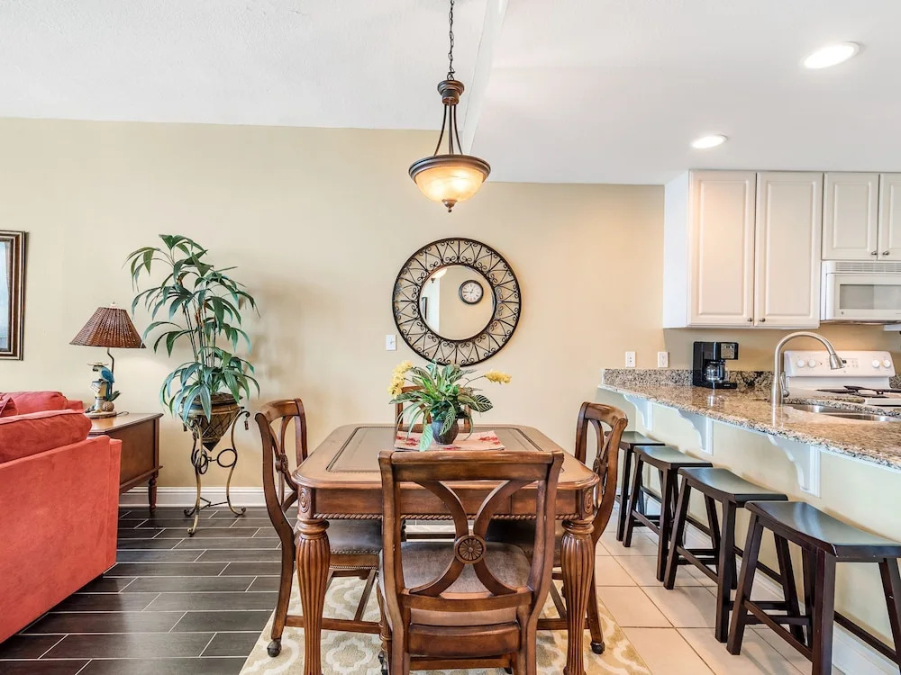 Lighthouse 1605 by Bender Vacation Rentals