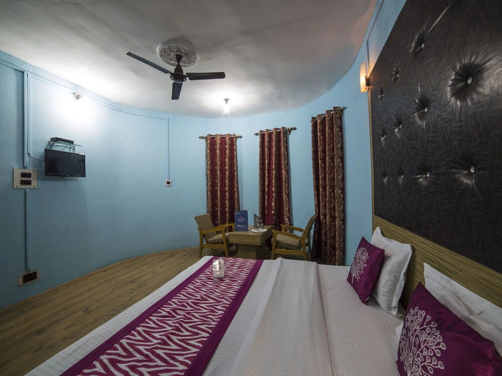 OYO 4944 Hotel New Prince Inn