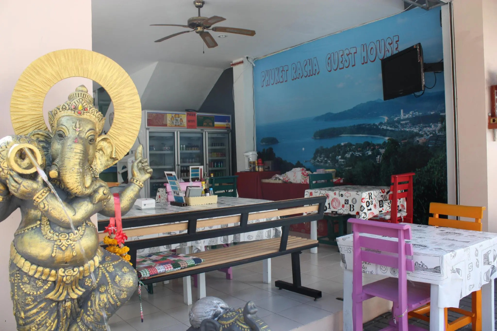 Phuket Racha Kata Homestay
