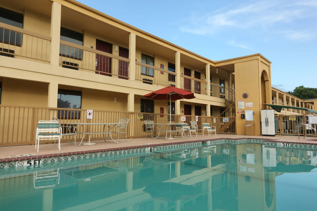Red Roof Inn Ardmore